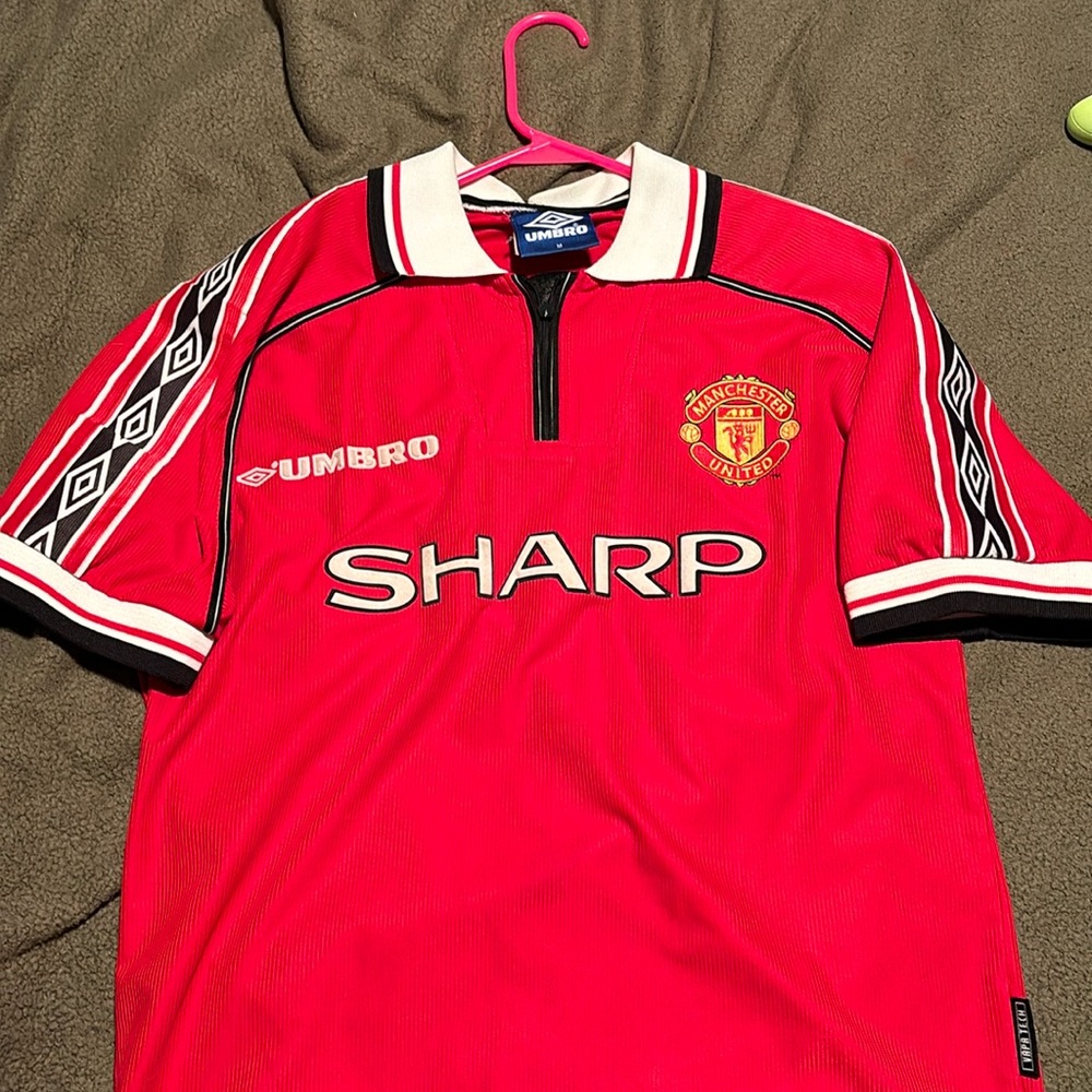 UMBRO - Manchester United ‘BECKHAM’ 98/99 Home Kit
